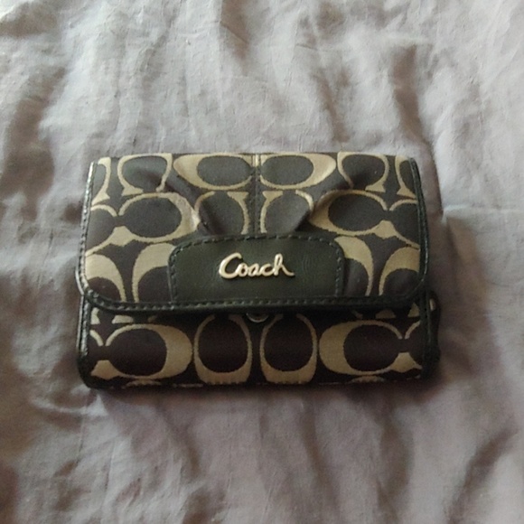 Coach wallet - Picture 1 of 4